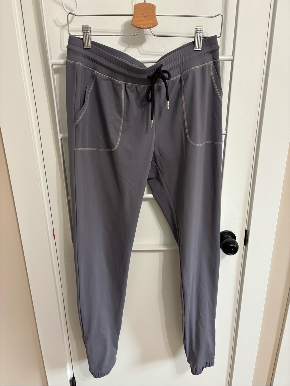 ZYIA Active Gray Jogger Pants – Women’s - Medium